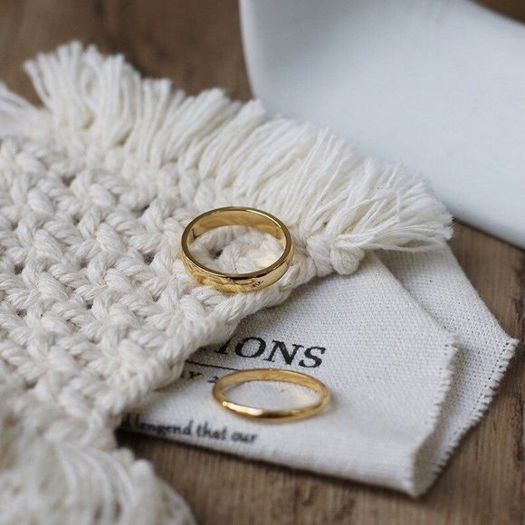 18K Gold Plated Round Curvy Band Ring - Picture 4 of 4